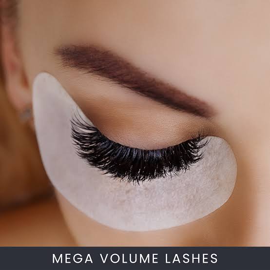Mega Volume Eyelash Extensions