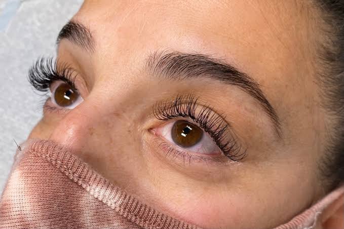 Lash Extensions vs Strip Lashes