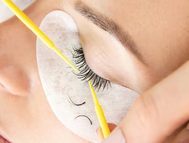 Eyelash Removal